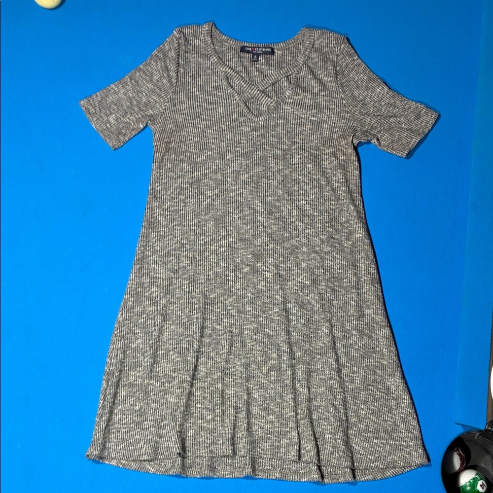 One Clothing Gray Ribbed V-Neck Sweater